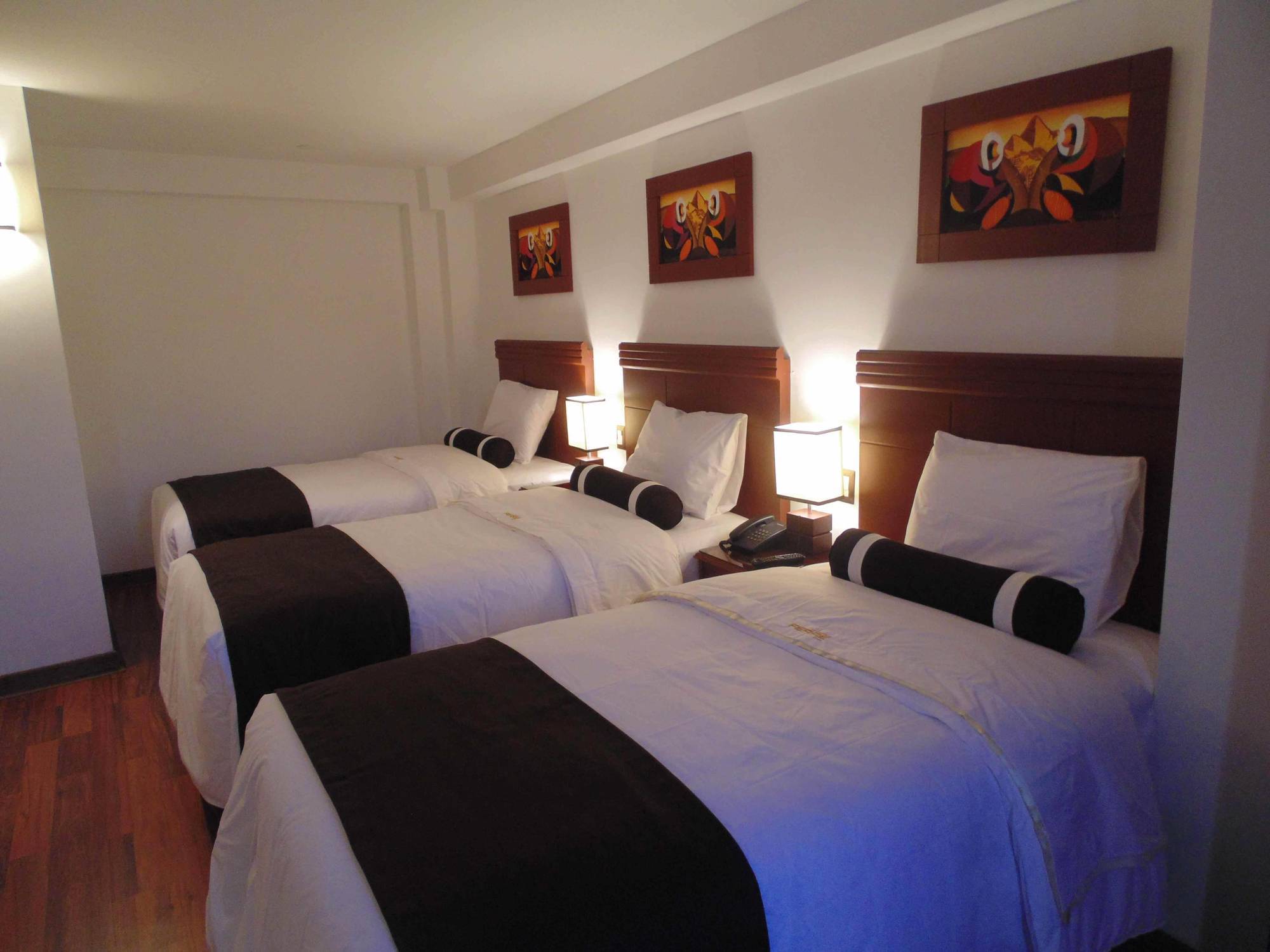 Hotel Ferre Куско Экстерьер фото