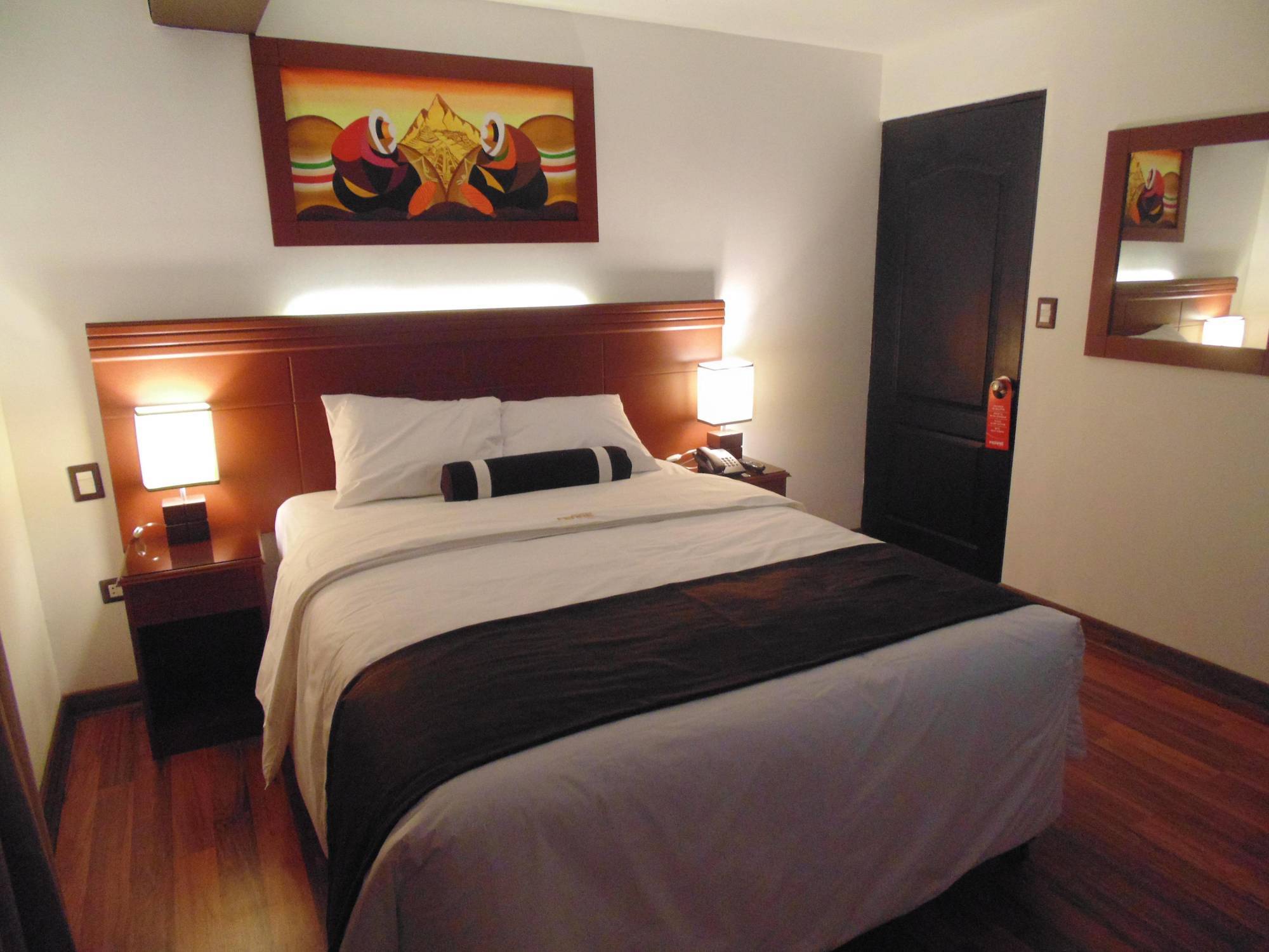 Hotel Ferre Куско Экстерьер фото